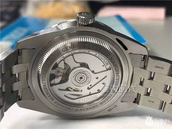 帝舵骏珏系列大日历腕表