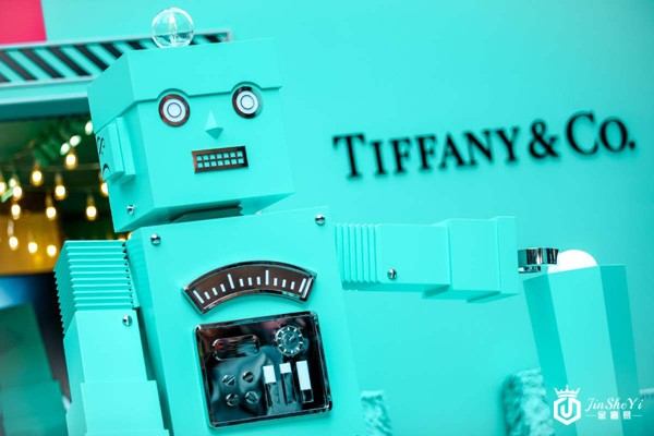 Tiffany & Co. 蒂芙尼用爱点亮2019