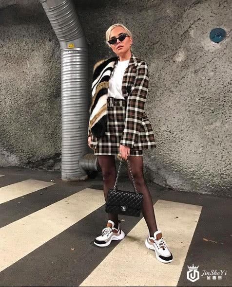 女人为什么一定要买香奈儿包包，奢侈品包包投资者经验心得分享