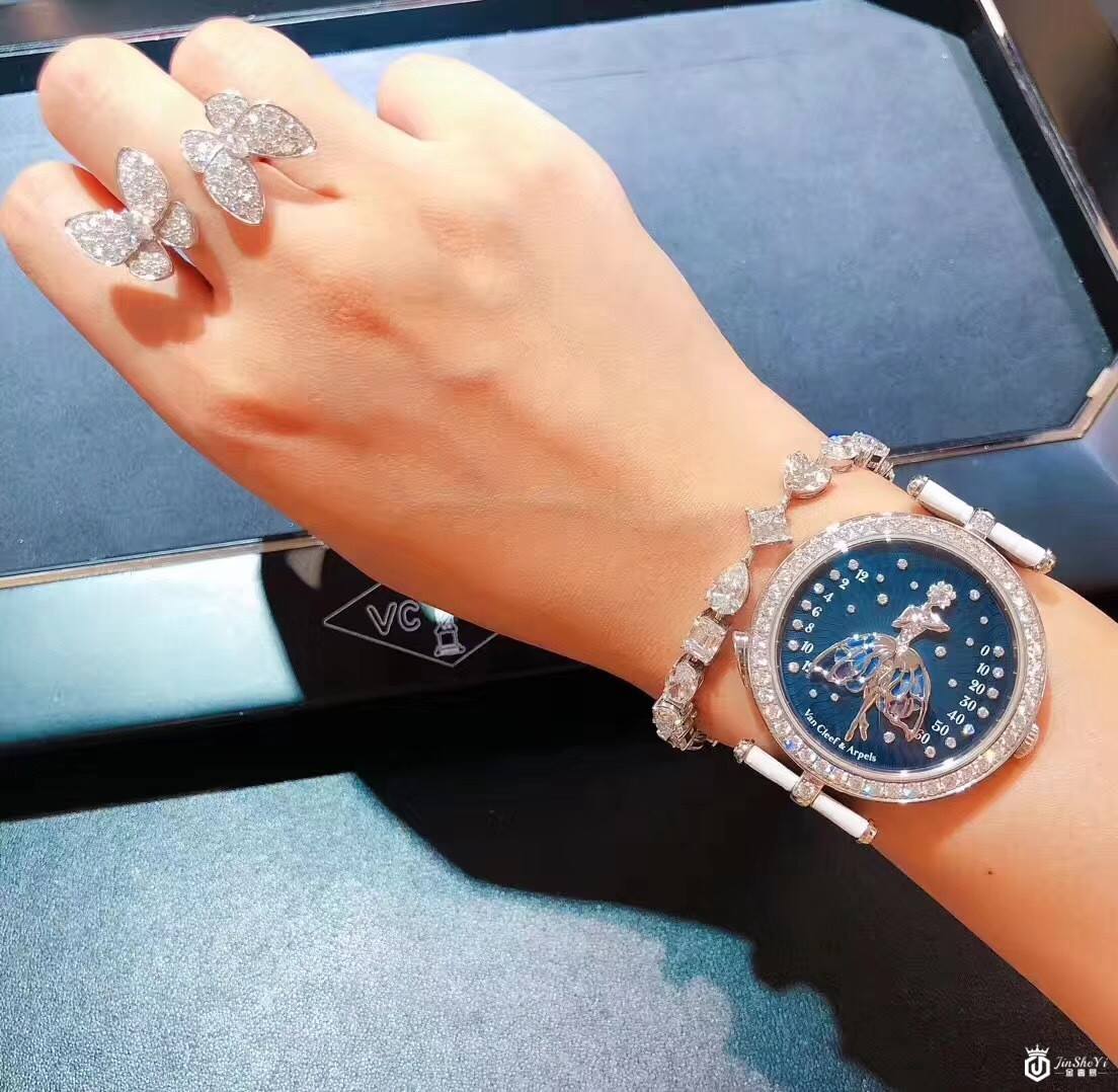 白富美这些表比你的车贵 VCA梵克雅宝情人桥 日月星辰 花仙子..