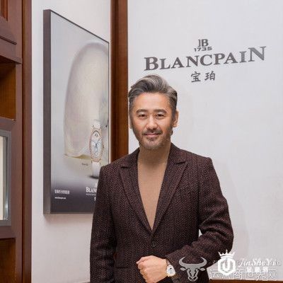 吴秀波“出轨门”占据了各大头条 宝珀要哭了