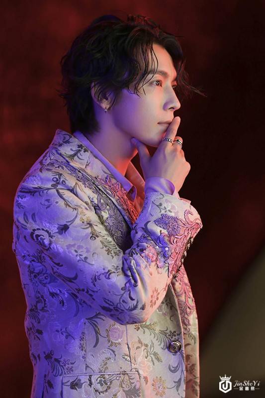 宝诗龙 (Boucheron) 携手Super Junior呈现全新单曲MV