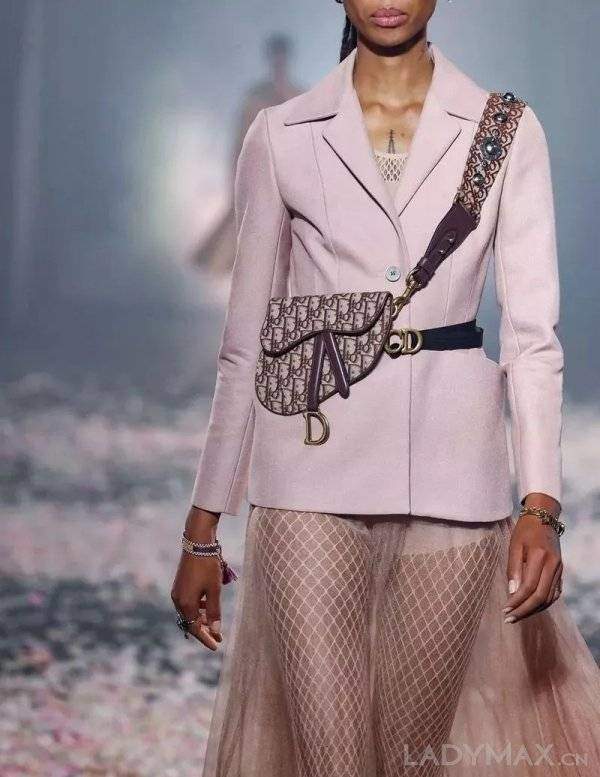 Dior与Gucci“正面刚”，谁赢了？