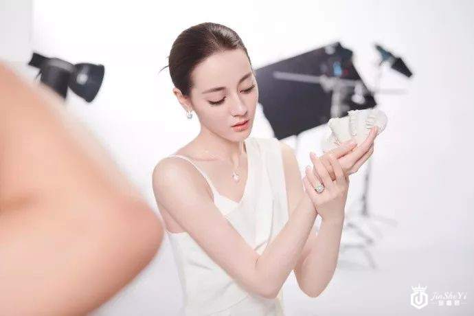 迪丽热巴代言御木本！看胖迪如何演绎百年珠宝传奇