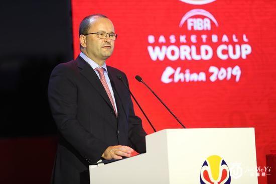 天梭表为2019年国际篮联篮球世界杯开启一周年倒计时