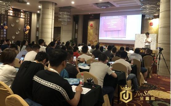 安洁利奢侈品鉴定师培训机构，奢侈品行业专业人才的“黄埔军校”